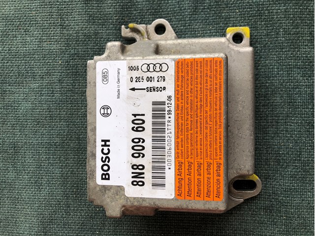 Подушка безпеки, водійська, AIRBAG 8N8909601 VAG