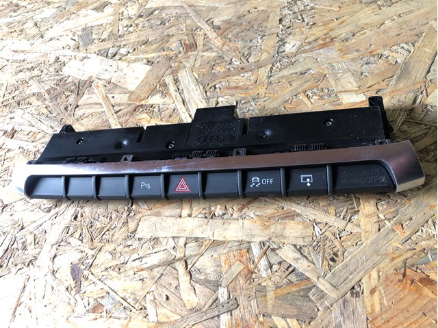 Блок кнопок центральної консолі 8V0925301AH VAG