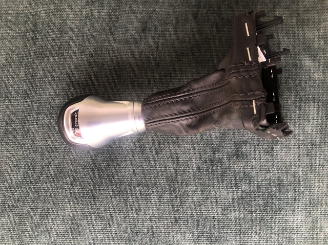 Рукоятка важеля КПП 8V1713139G VAG