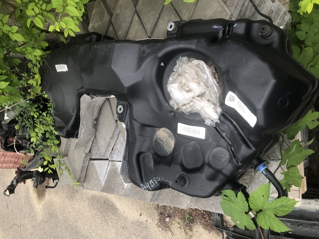 Бензобак 8W0201021CQ VAG