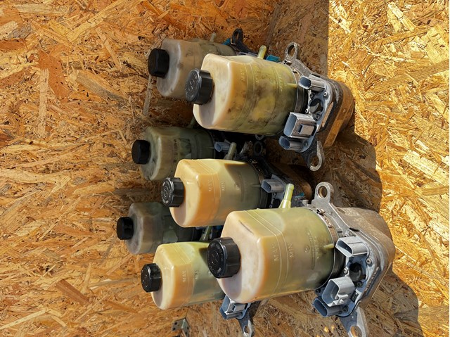Насос гідропідсилювача 4M513K514BF FORD