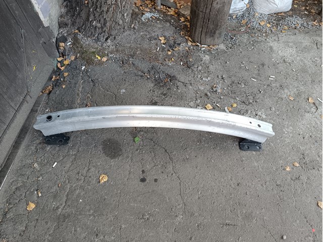 Швелер бампера 4L0807309 VAG