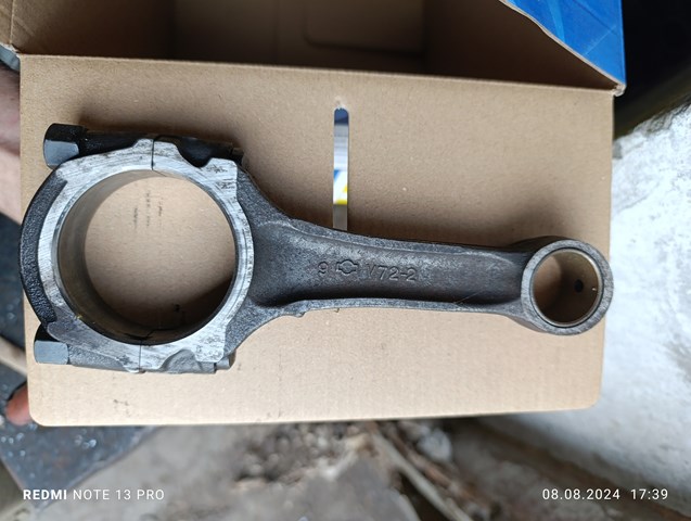 Шатун поршня ДВЗ 1210034J00 NISSAN