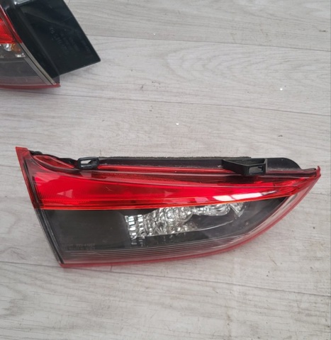 Задня ліва внутрішня фара GHK1513G0D MAZDA