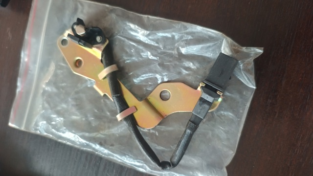 Датчик Холла 06A905161BMG MAXGEAR