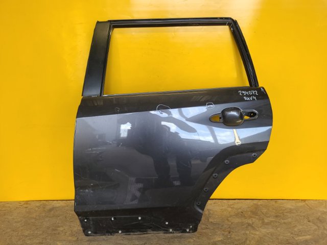 Двері задні 6700442190 TOYOTA