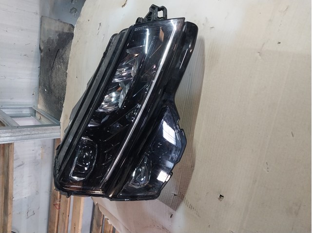 Фара основна права 57B941016B VAG