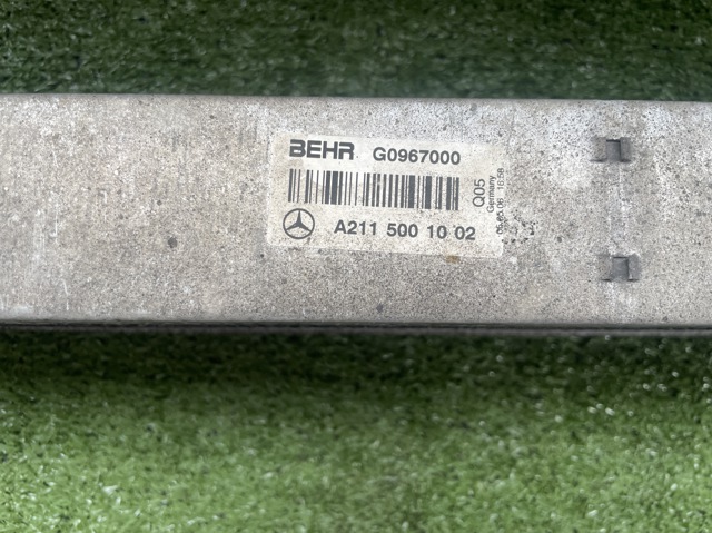 Радіатор интеркуллера 2115001002 MERCEDES