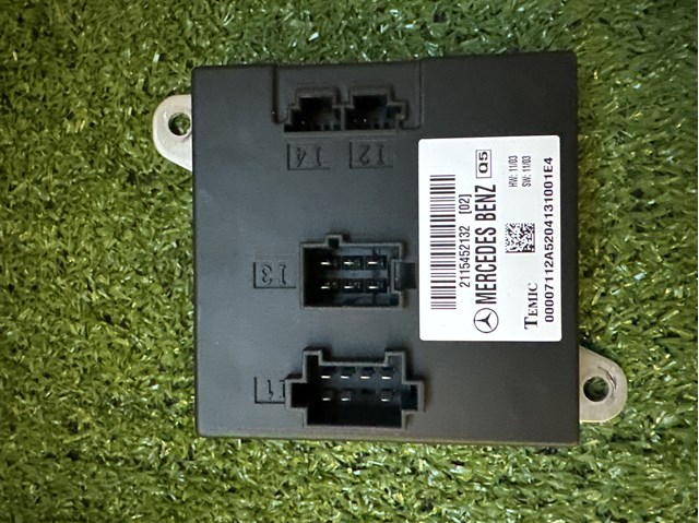 Блок керування сигналами SAM 2115452132 MERCEDES