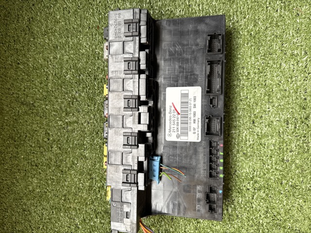 Блок управління сигналами SAM 2115452201 MERCEDES
