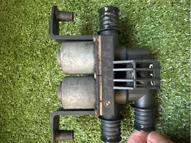 Кран обігрівача 64116910544 BMW
