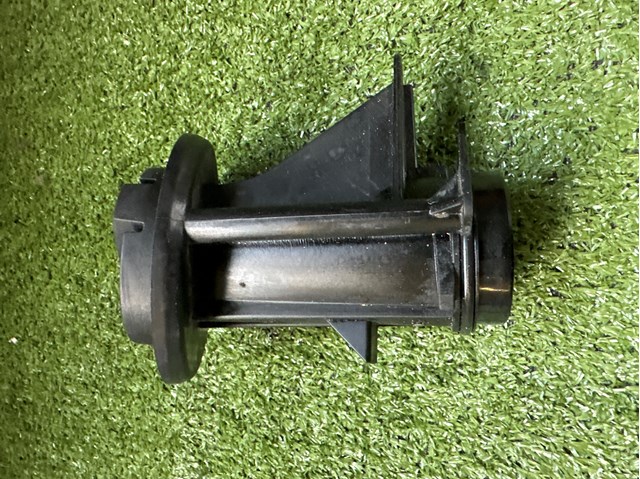 Кришка клапанів 7823183 BMW