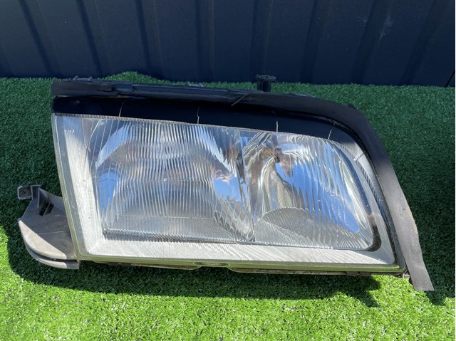 Основна фара - вставка A2028202461 MERCEDES