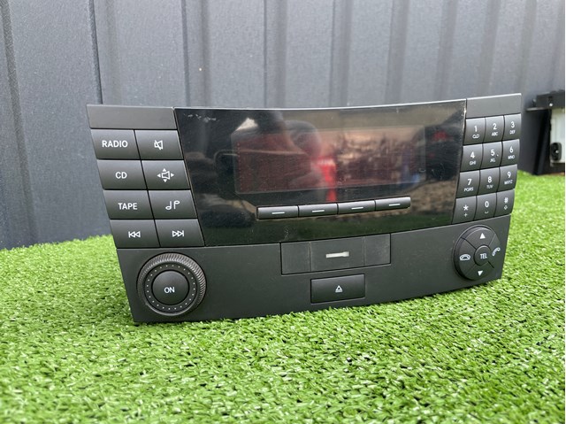 Магнітола A2118200779 MERCEDES
