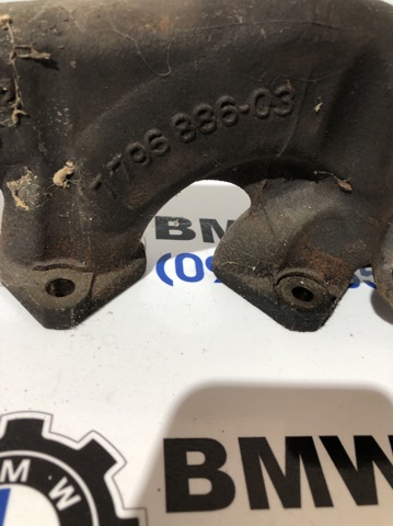 Колектор випускний 7796886 BMW