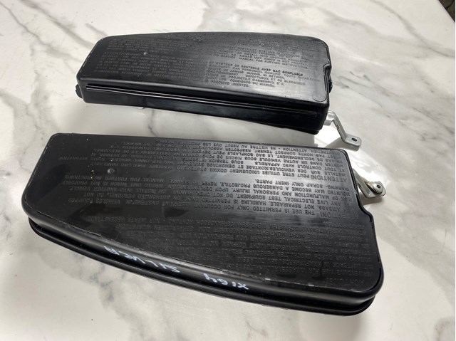 Подушка переднього сидіння 1648601805 MERCEDES
