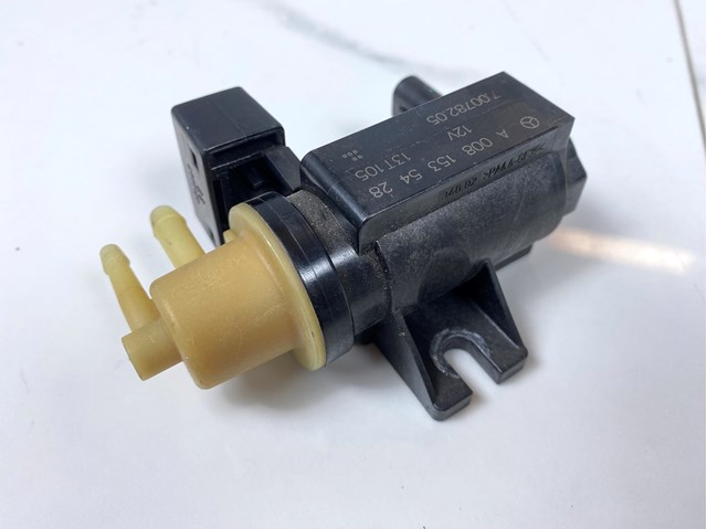 Клапан соленоїд регулювання заслонки EGR A0081535428 MERCEDES