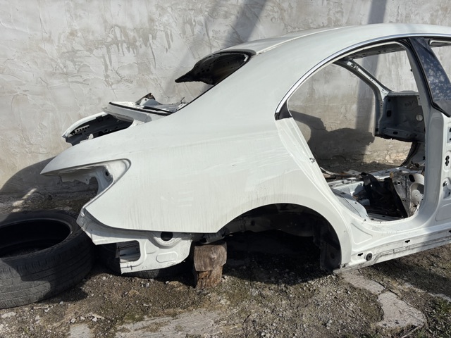 Бічна частина задні праві A1176300221 MERCEDES