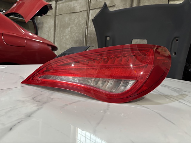 Задній правий стоп A1179060801 MERCEDES