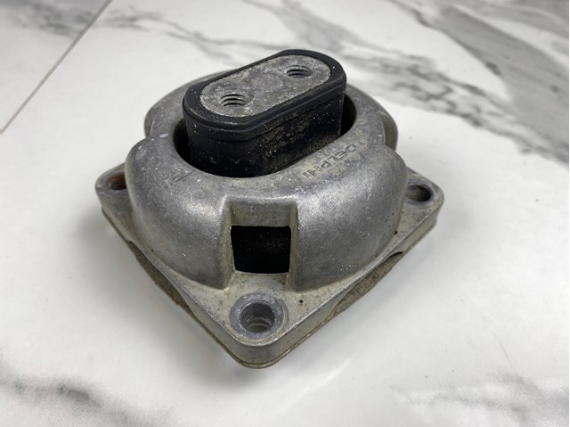 Подушка коробки передач A1642400718 MERCEDES