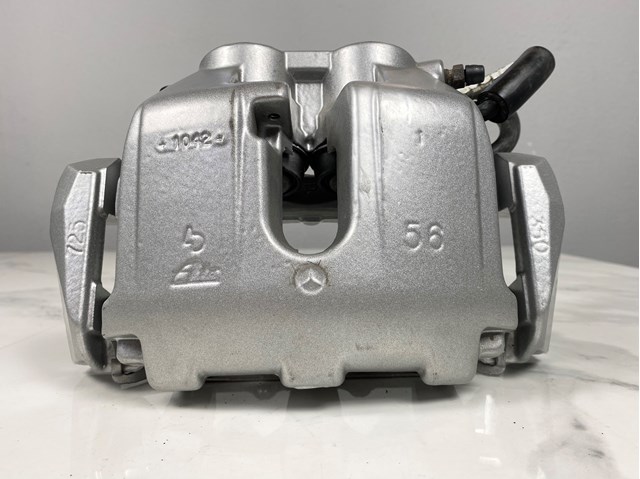 Супорт гальмівний, передній, правий A1644202283 MERCEDES