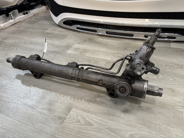 Кермова рейка A1644600225 MERCEDES