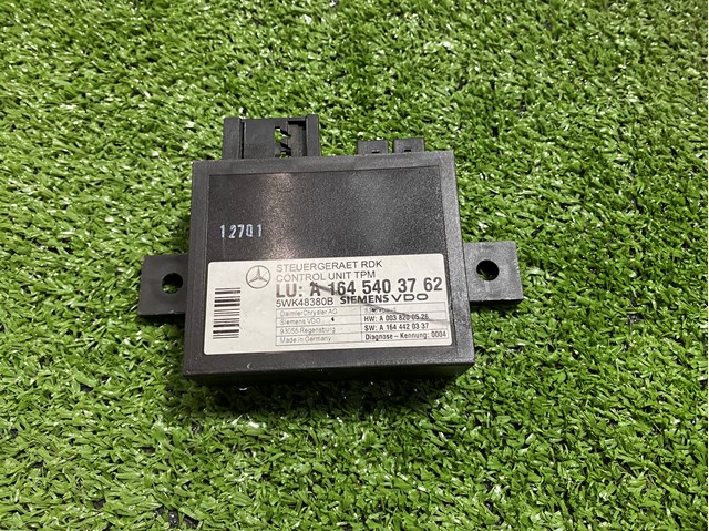 Блок системи контролю тиску в шинах A1645403762 MERCEDES