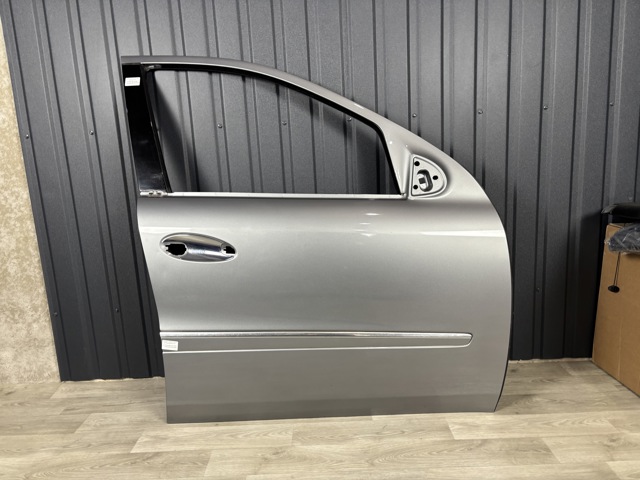 Пасажирські передні двері A1647201005 MERCEDES