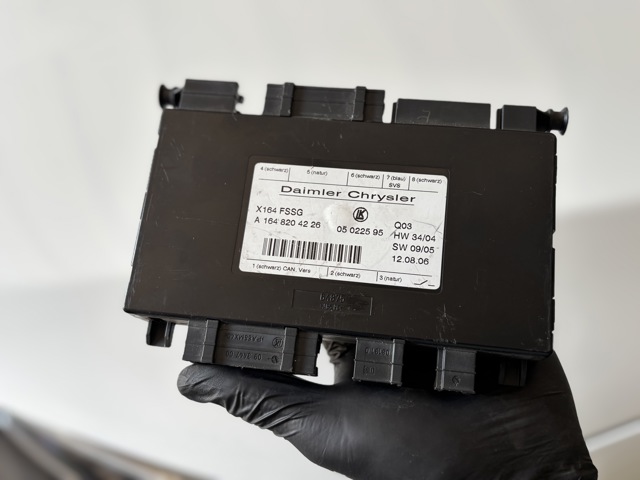 Блок керування сигналами SAM A1648204226 MERCEDES