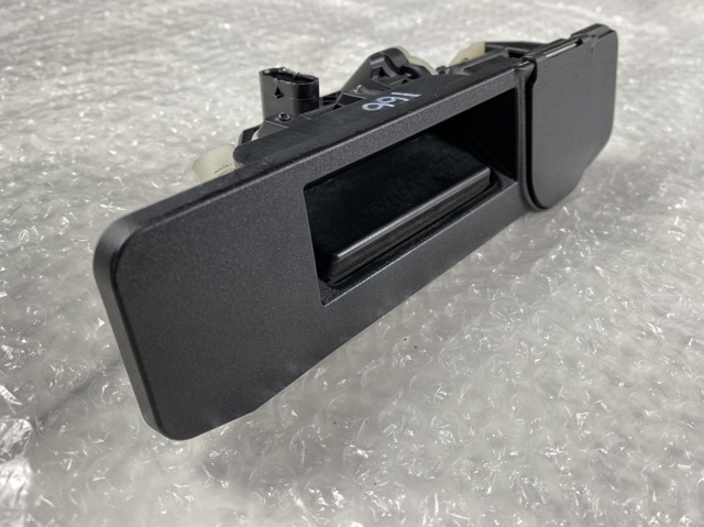 Ручка ляди, зовнішня A1667500693 MERCEDES