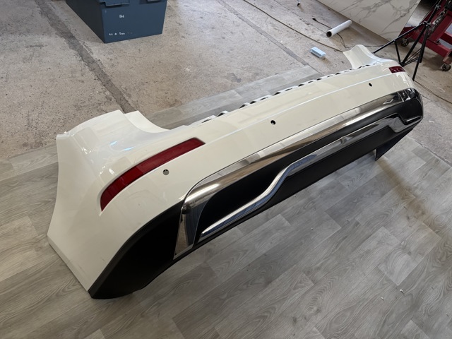 Кожух бампера заднього A16688523259999 MERCEDES