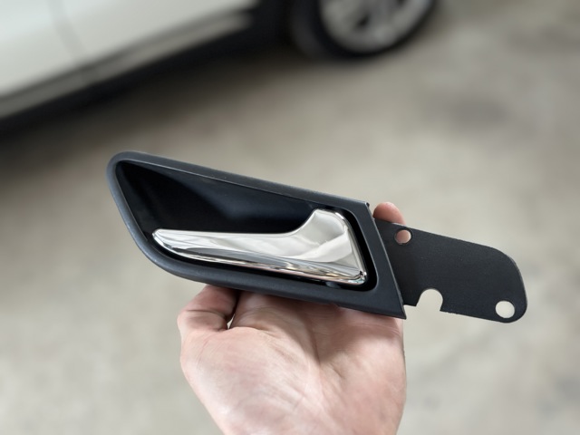 Ручка правих задніх дверей A1697601061 MERCEDES