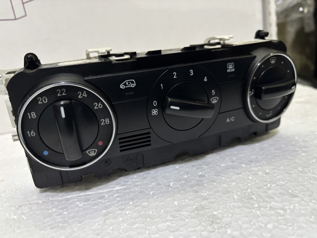 Блок управління кондиціонером A1698301785 MERCEDES