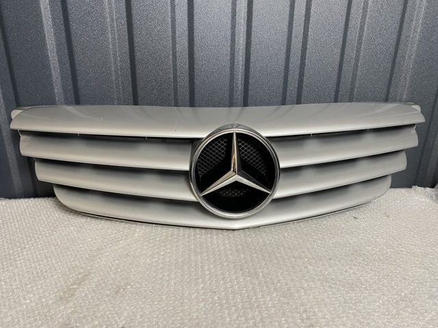 Облицювання радіатора A1698800183 MERCEDES