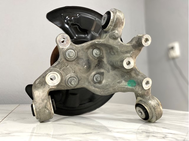 Цапфа поворотного кулака A2463503541 MERCEDES