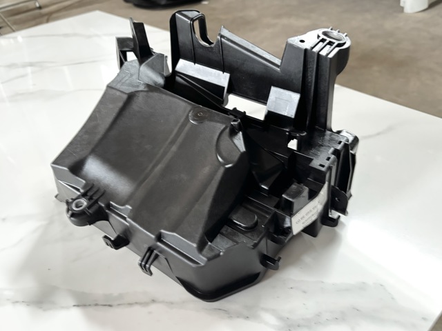 Корпус блоку запобіжників A2465403803 MERCEDES