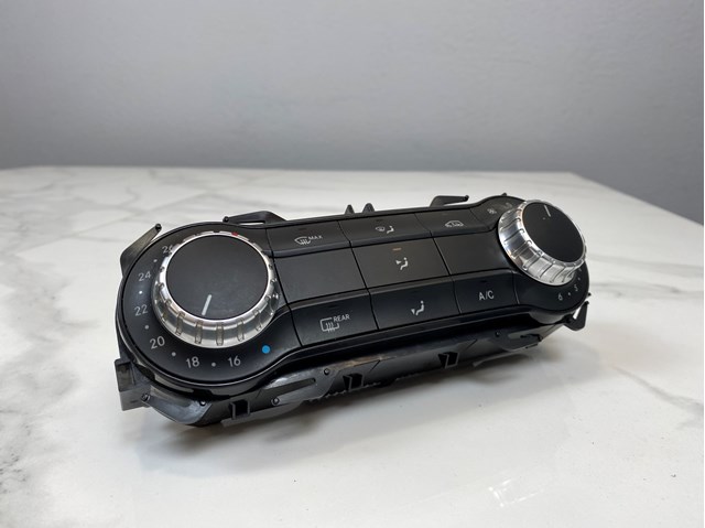 Блок управління пічкою A2469002208 MERCEDES