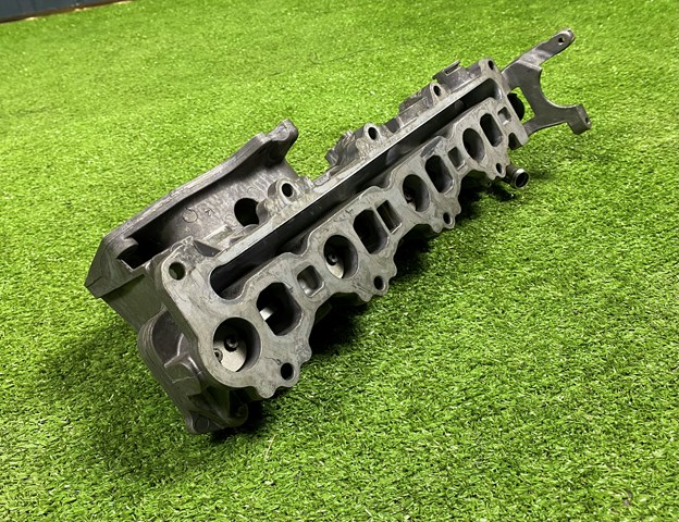 Колектор впускний A6400901237 MERCEDES