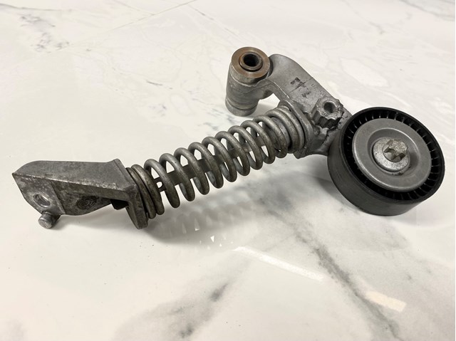 Натяжна планка поліклинового ременя A6512000570 MERCEDES