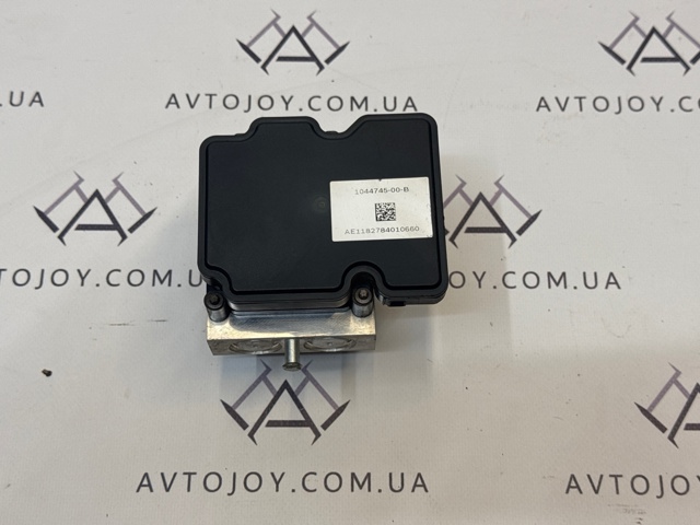 Насос АБС (ABS) головного гальмівного циліндра 104474500B TESLA