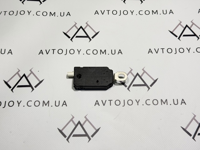 Підсилювач сигналу антени 107973500A TESLA