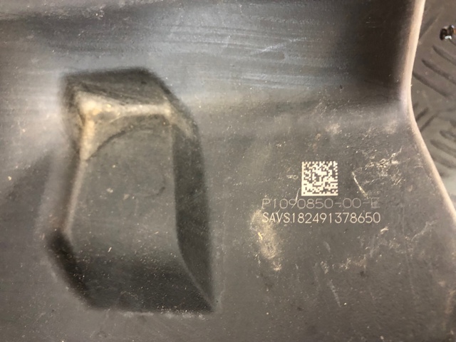 Бачок омивача лобового скла 109085000F TESLA