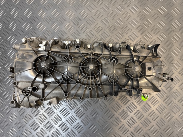 Колектор впускний 11618647977 BMW