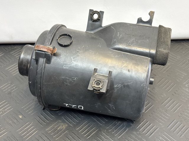 Корпус повітряного фільтра 16500VK500 NISSAN