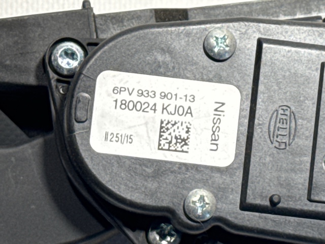 Педаль акселератора 180024KJ0A NISSAN