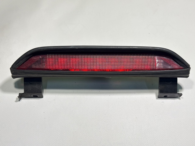 Ліхтар сигналу гальмування 26590EA500 NISSAN