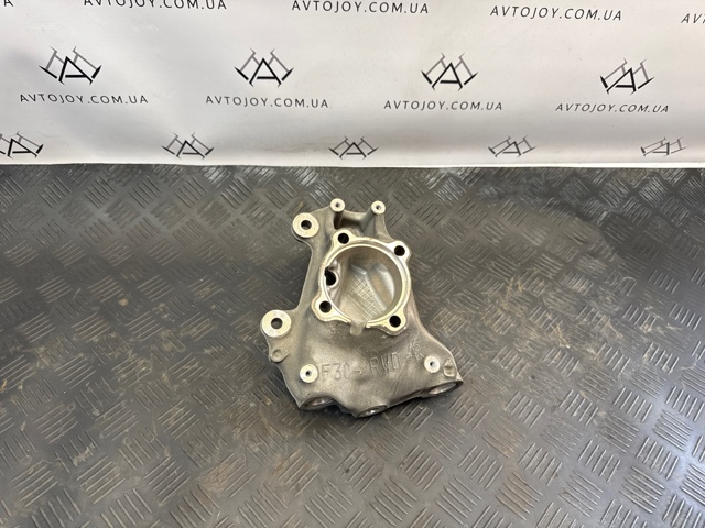 Цапфа поворотного кулака 31216792288 BMW