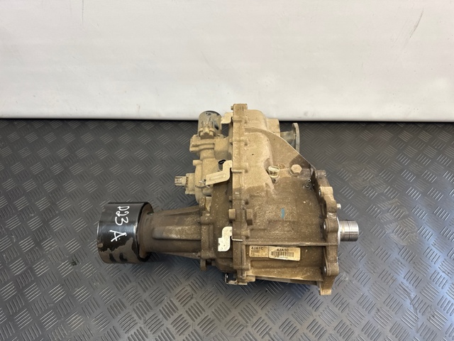 Коробка роздавальна в зборі Nissan Navara NP300 4