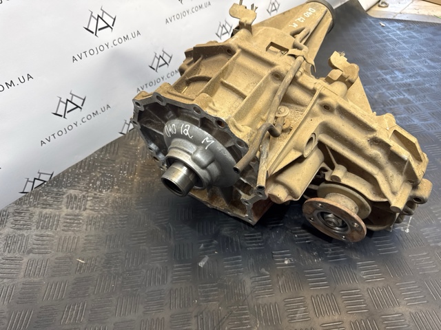 Раздатка (коробка роздавальна) 33100EA30A NISSAN