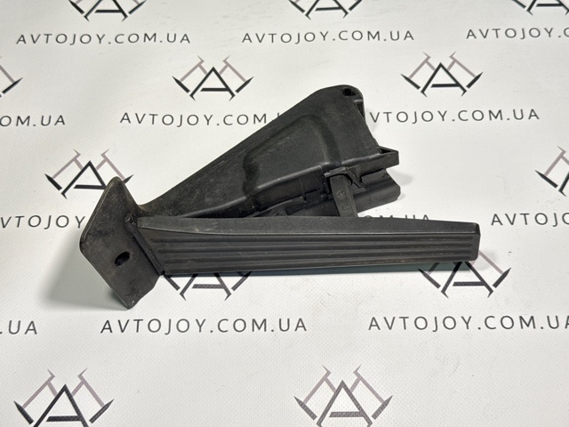 Підаль газу 35426853175 BMW